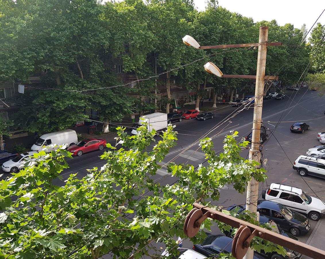 Agora Arcs Apartment Yerevan Bagian luar foto