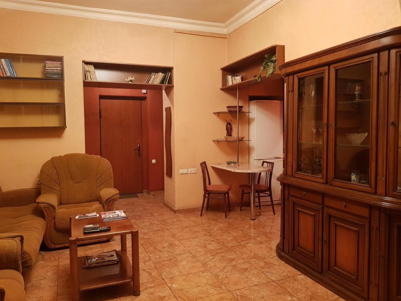 Agora Arcs Apartment Yerevan Bagian luar foto