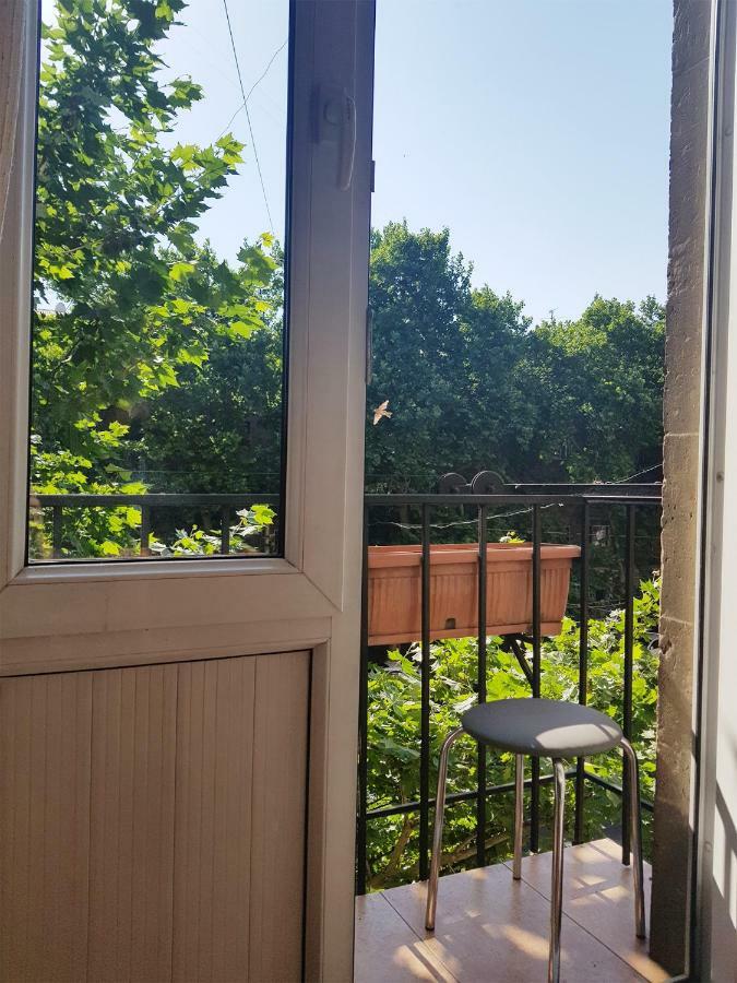 Agora Arcs Apartment Yerevan Bagian luar foto