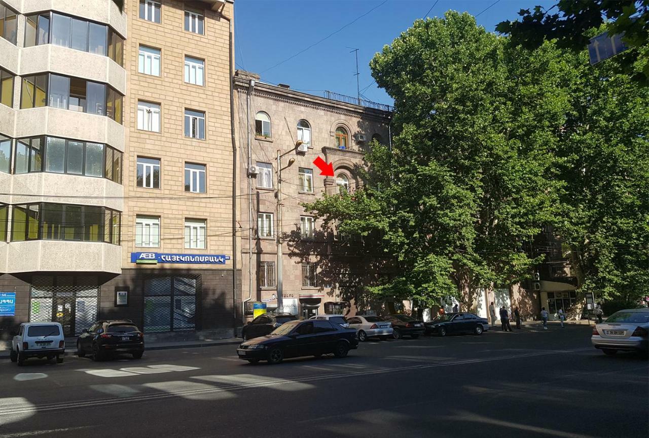 Agora Arcs Apartment Yerevan Bagian luar foto